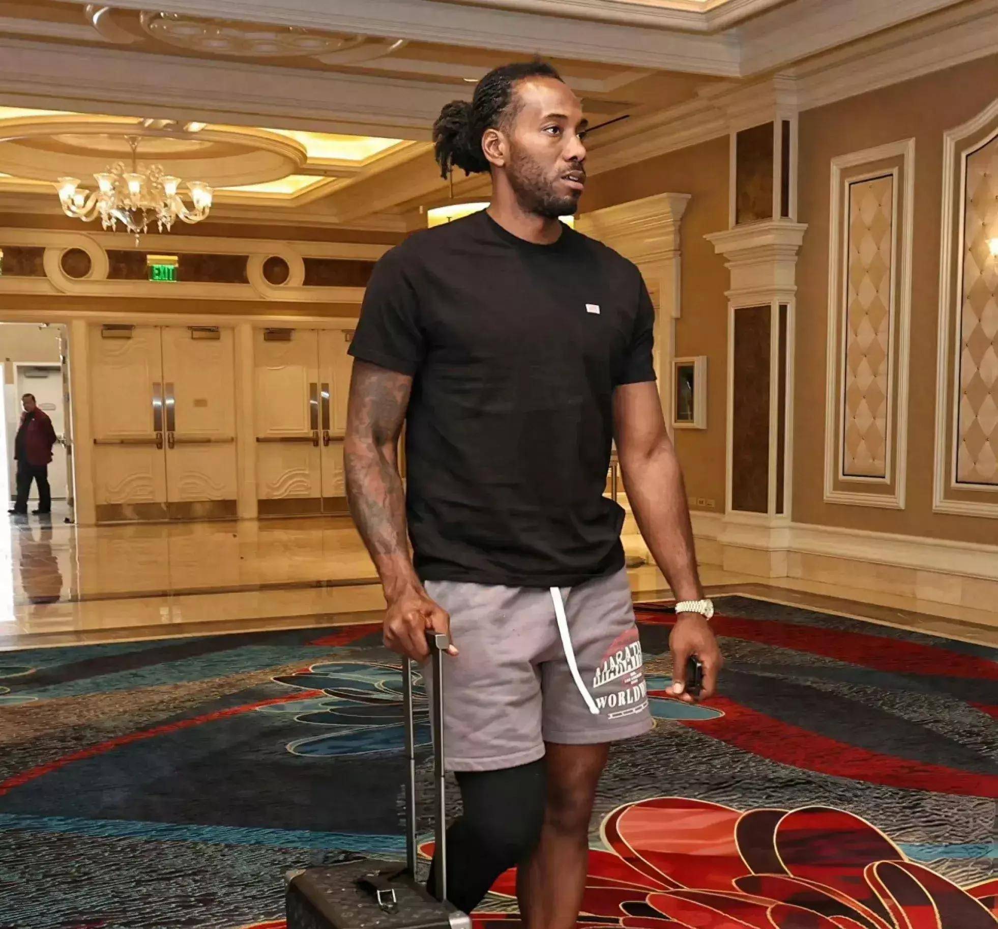 米体：莱奥两个儿子将观看米兰德比，这是他们第一次现场观赛（米体：莱奥两子将首次现场观战米兰德比）