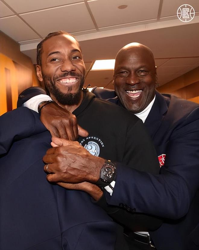 36岁奥巴梅扬无缘美加墨世界杯，下一届世界杯时他已41岁（36岁奥巴梅扬无缘美加墨世界杯，下届再战已41岁）