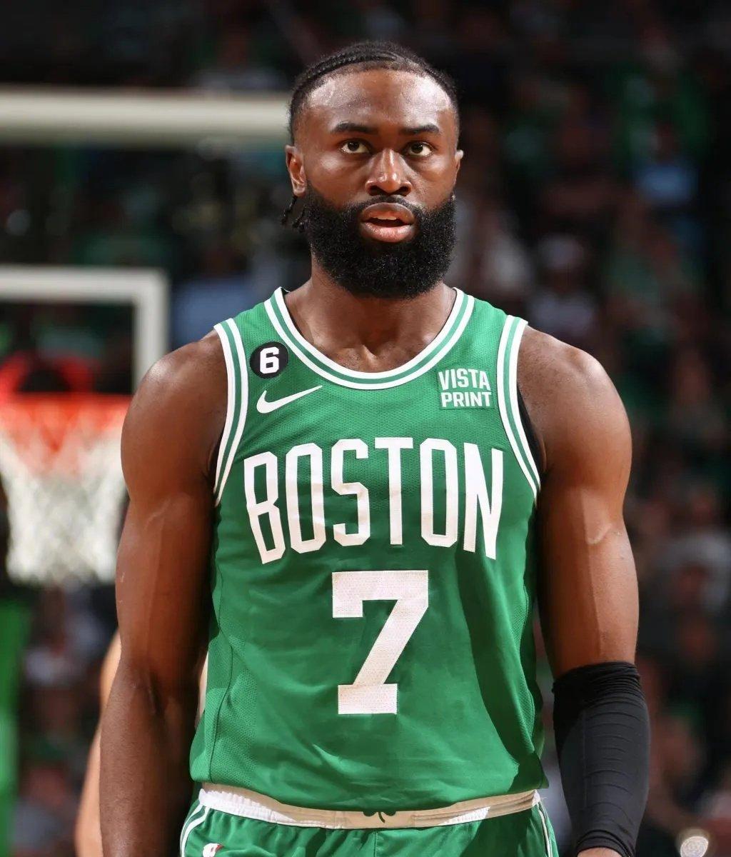 NBA快船主场险胜国王（NBA快船主场惊险击败国王）