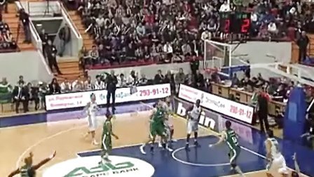 米体：将有一万名左右的那不勒斯球迷远征罗马，警方压力很大（米体：近万名那不勒斯球迷将客赴罗马，警方安保压力陡增）