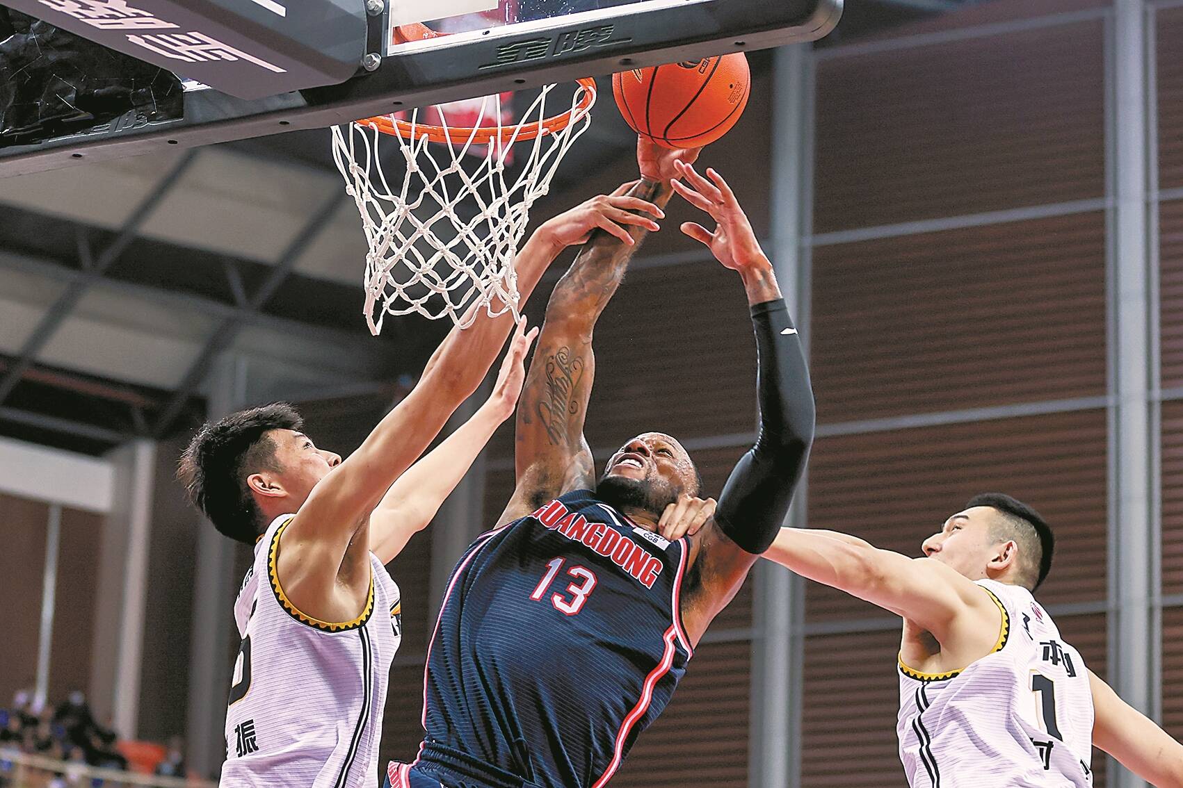 贝尔：最喜欢进球是欧冠决赛倒钩；我当评论员不是为了上头条（贝尔谈生涯与转型：最爱欧冠决赛倒钩，做评论员不为上头条）