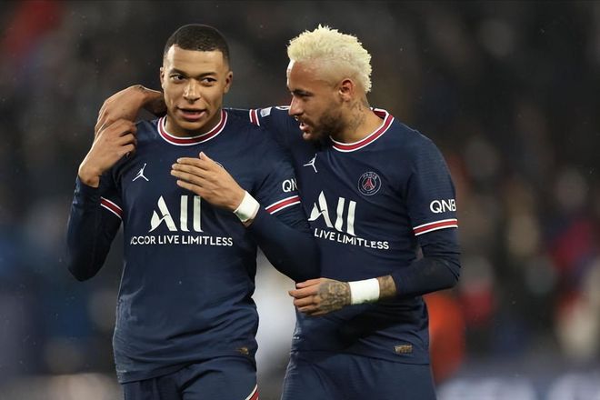 美媒评本世纪最佳阵：詹科库杜邓肯入选一阵，奥尼尔仅三阵（美媒评选本世纪最佳阵容：詹科库杜邓肯入一阵，奥尼尔仅列三阵）