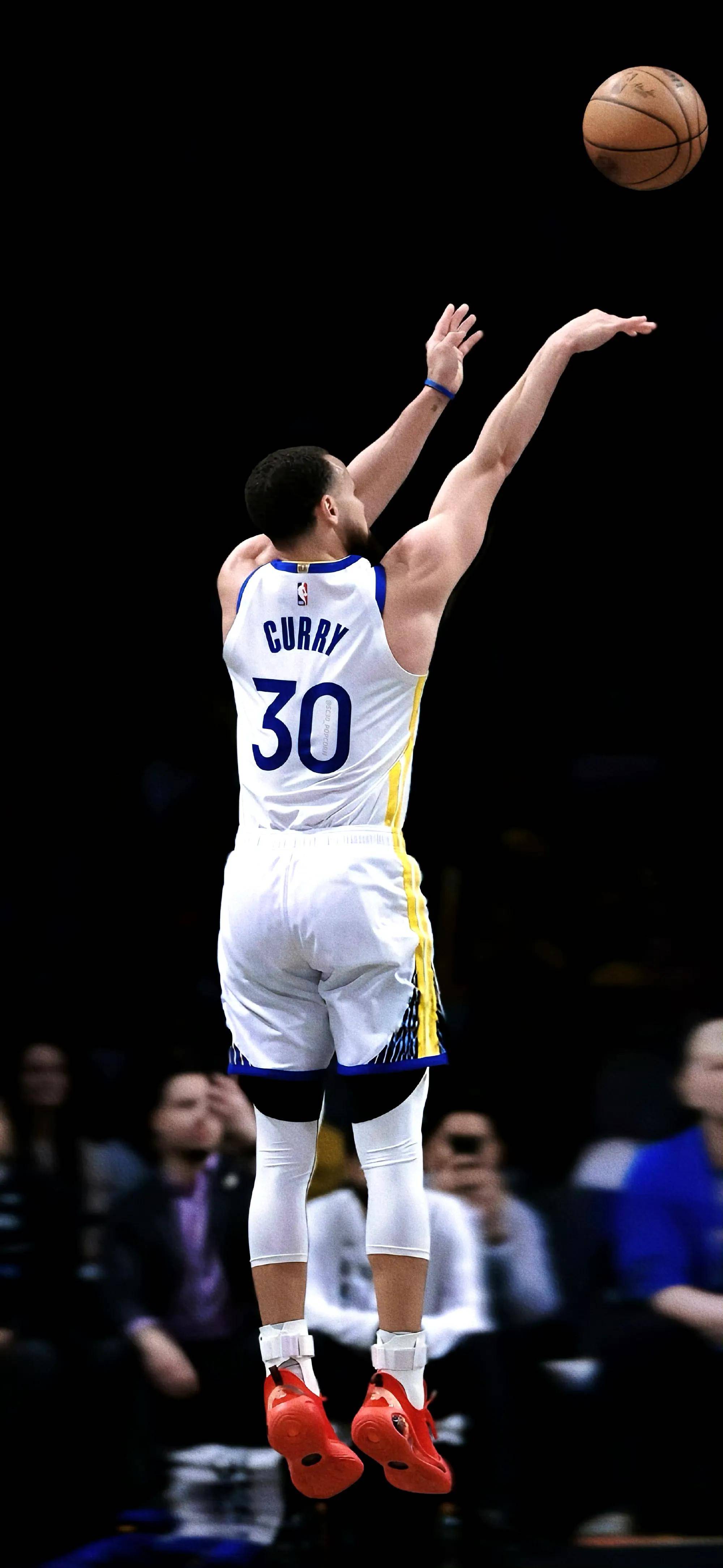 足球报：海港内部鼓励球员放开去打，高层无条件信任穆斯卡特（足球报：海港队内提倡球员大胆发挥，高层对穆斯卡特完全信任）