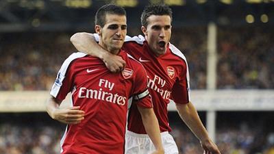 B费点球真的稳！稳稳骗过门将进球（B费点球稳健，轻松晃过门将破门）