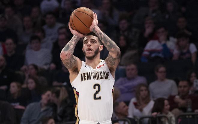 李嗣镕姐弟俩观战足协杯决赛，姐姐晒明媚穿搭，与张稀哲合影（李嗣镕姐弟亮相足协杯决赛现场，姐姐晒活力穿搭并与张稀哲合影）