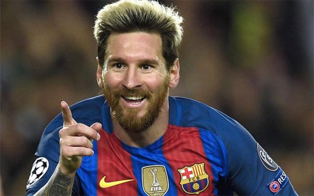 重磅！海港7将有望冲国足，后防线大清洗，杨希挤掉嫡系能成主力？（海港7人竞逐国足席位，后防或将换血，杨希能否挤下嫡系成为主力？）