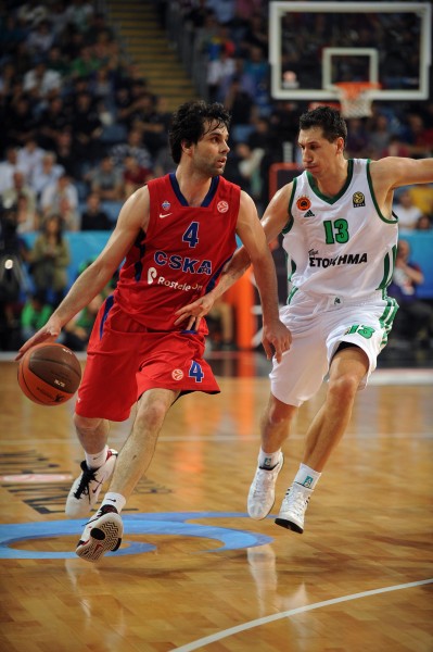 坎比亚索：我更习惯于踢右路；在尤文不赢球大家看一切都消极（坎比亚索：更适应右路；尤文不胜时外界评价倾向负面）