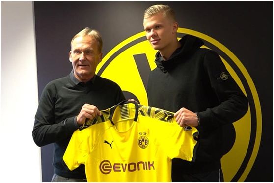 四川开场三分钟未得分，比赛开局略显沉闷（四川队前三分钟零得分，开场气氛略显乏味）