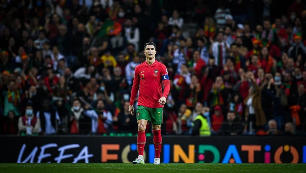 埃贝尔：不会在冬窗进行引援，我们希望尽快与于帕梅卡诺续约（埃贝尔：冬窗零引援，争取尽快与于帕梅卡诺完成续约）