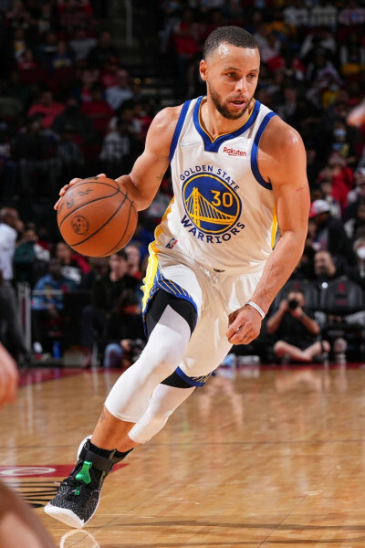 弗拉格全场轰下35分8板，刷新个人NBA生涯得分新高（弗拉格单场砍下35分8篮板，创个人NBA得分新高）