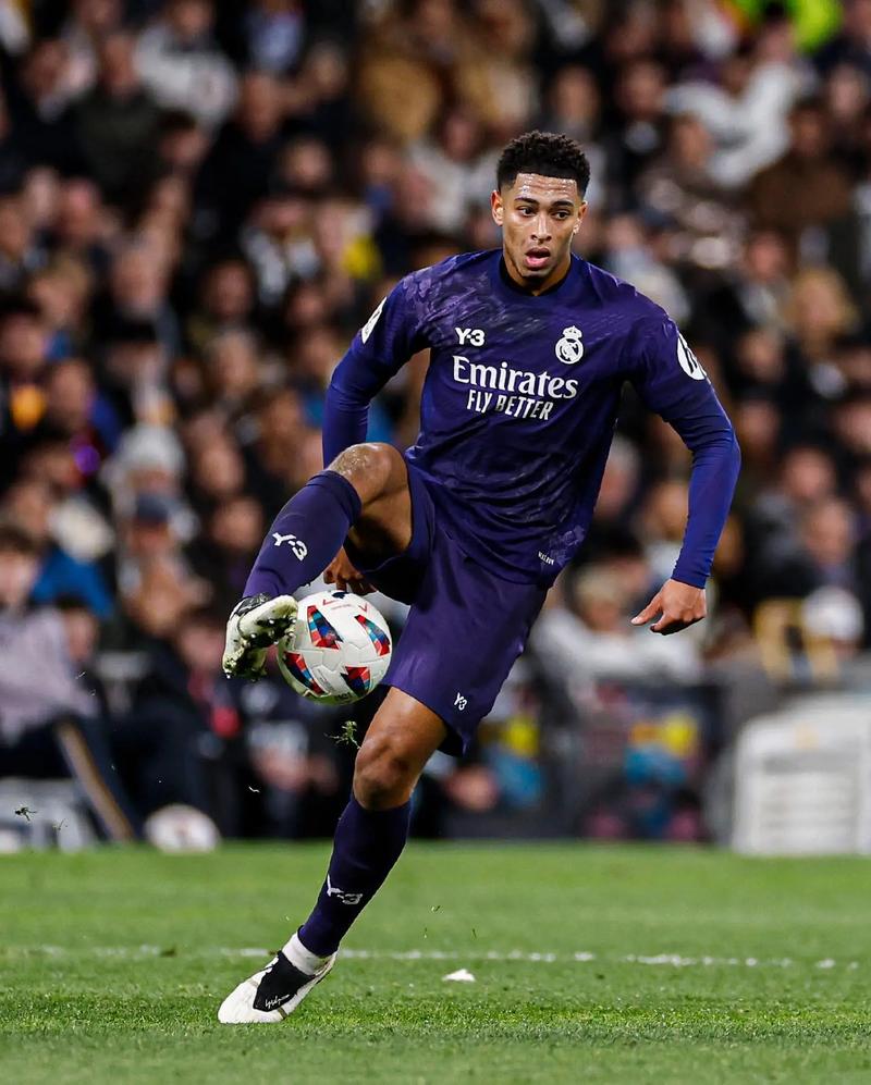 马卡：哈维-阿隆索在青年队时代曾两次拒绝毕包的邀约（马卡：哈维·阿隆索青训时期两度婉拒毕尔巴鄂的邀请）