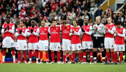 西甲半场：瓦莱拉劲射破门，埃尔切暂1-0赫罗纳（西甲半场：瓦莱拉重炮建功，埃尔切暂以1-0领先赫罗纳）