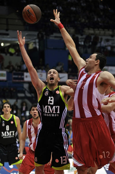 足球世界杯安保升级，启用AI面部识别（足球世界杯加强安保：引入AI人脸识别技术）