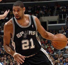 弗赖堡主帅：拜仁全队防守方式值得学习，对阵他们需把握机会（弗赖堡主帅：拜仁整体防守堪称典范，交手时必须把握住机会）