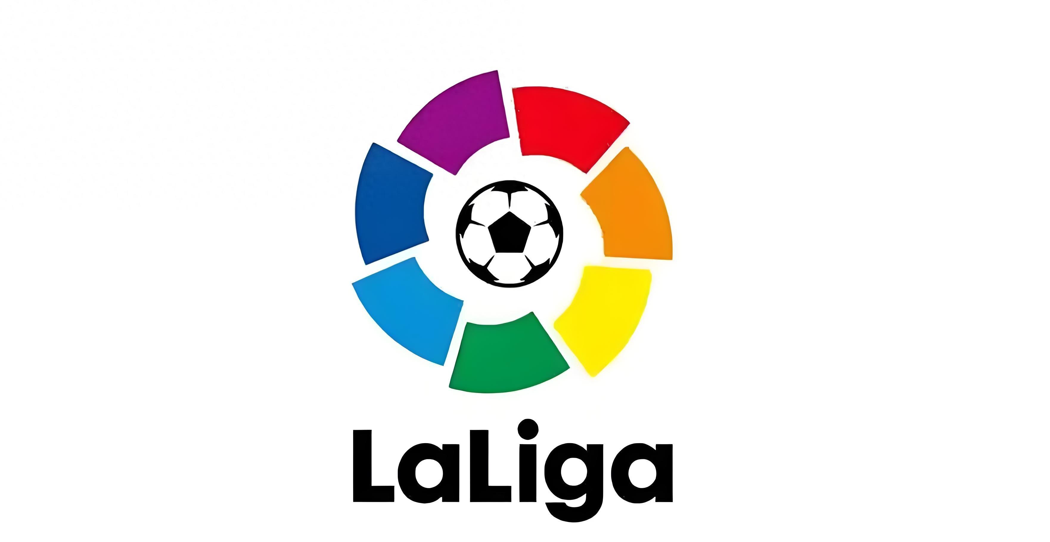 女足英联杯中发生暴力冲突，一名球员抓住对手脖子将其摔倒（女足英联杯爆发肢体冲突：一名球员抓住对手颈部将其摔倒）